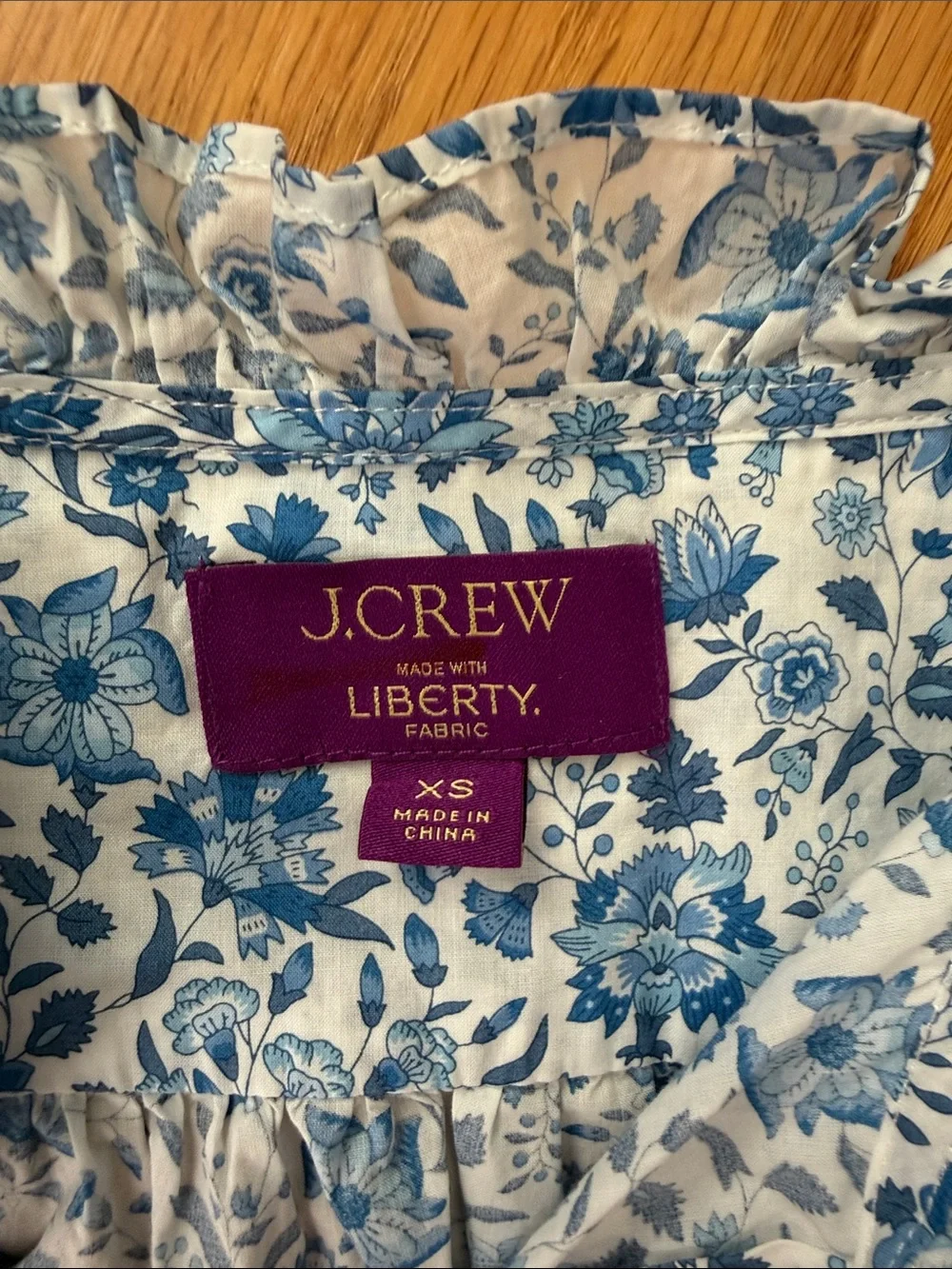 J. Crew Liberty® Ruffleneck Keyhole Top in Grace Emily Bell size XS BN379